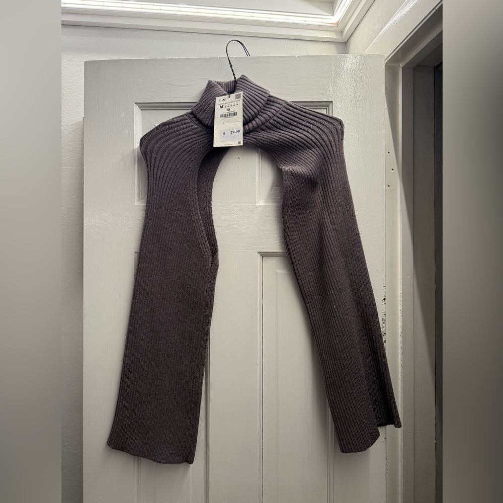 Turtle neck long sleeve pullover sweater
